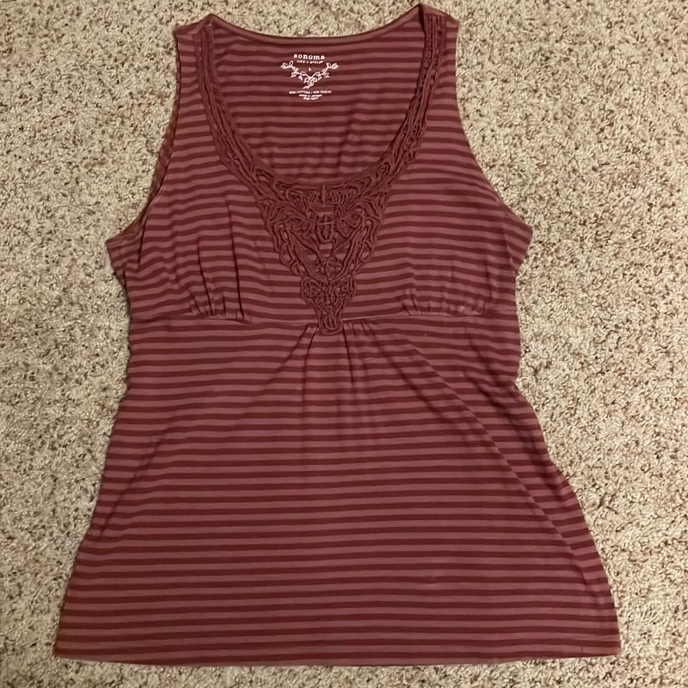 Sonoma life & style mauve tank top with embroidered neckline. Size large.